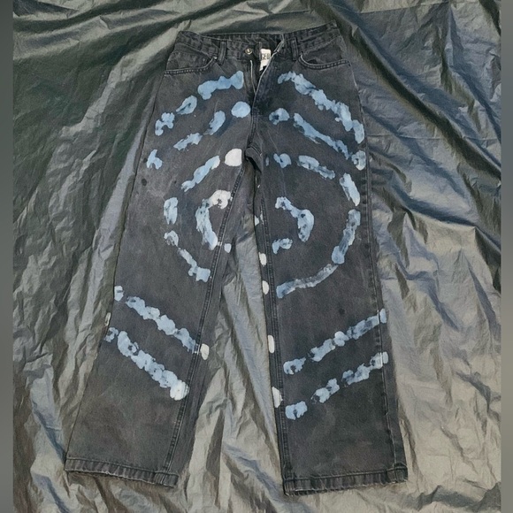 Ragged Jeans With Blue Patterns All Over Women’s Size 26 Worn Once - Picture 12 of 12